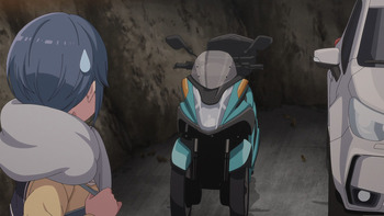 Кадр 1 аниме Комнатный поход: Сауна, рис и трёхколёсный мотоцикл